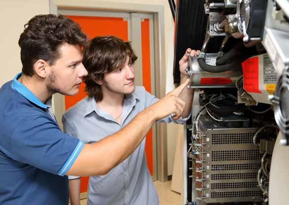 FONDAZIONE ITS ALESSANDRO VOLTA PER LE NUOVE TECNOLOGIE DELLA VITA La Fondazione propone un attività formativa in risposta ai fabbisogni professionali richiesti dalle aziende biohightech, favorendo l