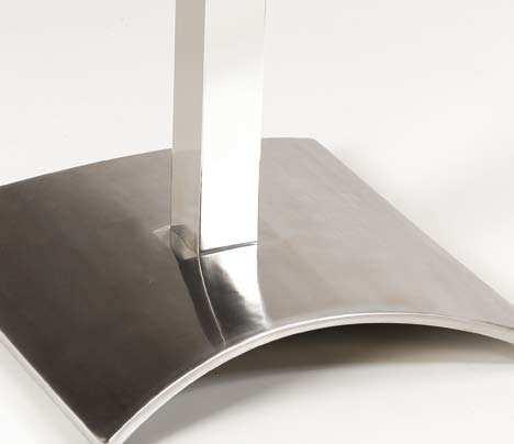 Table with cast aluminium base 450x450mm, tubular aluminium column 60x60mm.