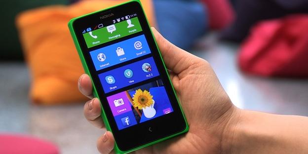 Il Day-1 del MWC 2014 (anche se per la stampa specializzata la fiera è iniziata ieri) si apre con la conferenza Nokia che, come più volte suggerito da rumors in Rete, ha presentato una nuova gamma di