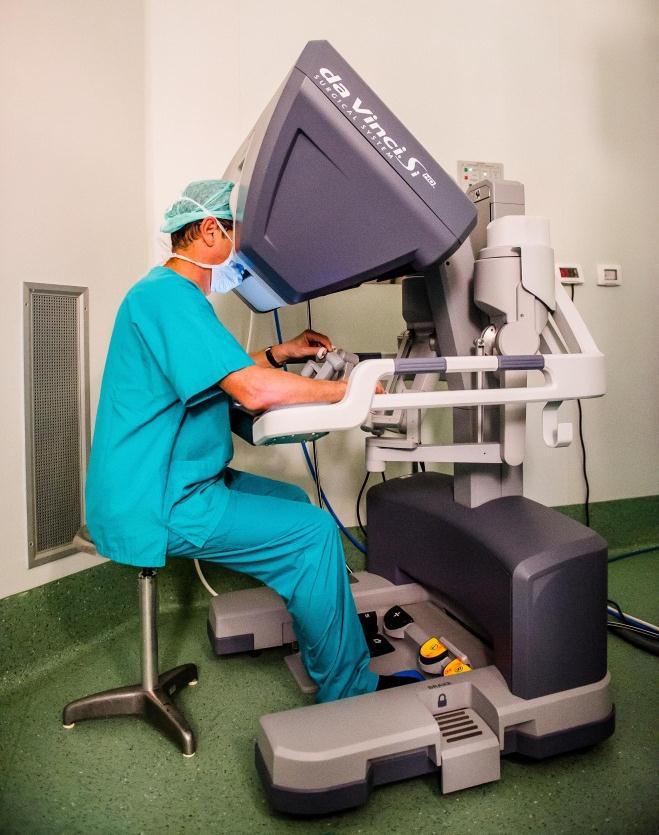 Nel 2019: Chirurgia robotica 2014 inizio attività (in condivisione con Ospedale di Como) 2017 fine attività valore: 2.000.