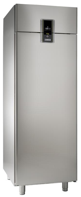 COMPOSIZIONE GAMMA La gamma si articola su 4 modelli Freezer da 670 litri, tutti al top delle prestazioni e ad altissima efficienza di funzionamento.