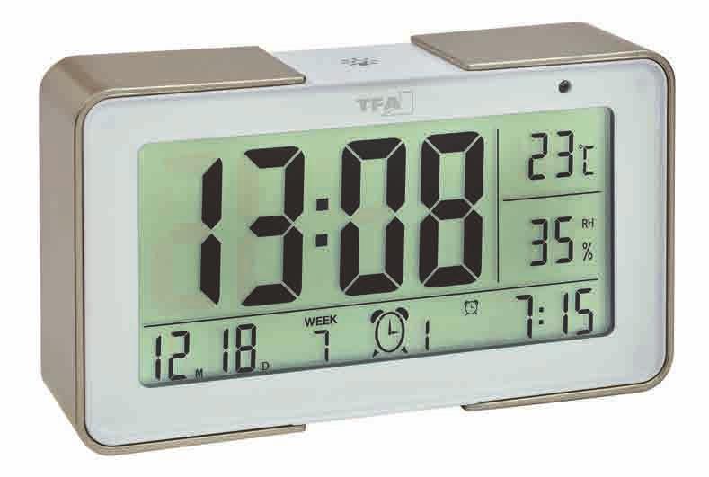 18 TF 60.5002 4 009816 019639 TF 60.5002 Radiosveglia con proiezione dell'ora e indicazione della temperatura interna.