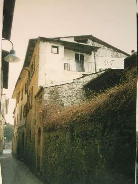 N scheda 197 Isolato 6 Foglio 35 ARISI ATTILIO, BANA ADRIANA, AIDA, ANGELA, EMILIO, ORESTE FU GIOV.