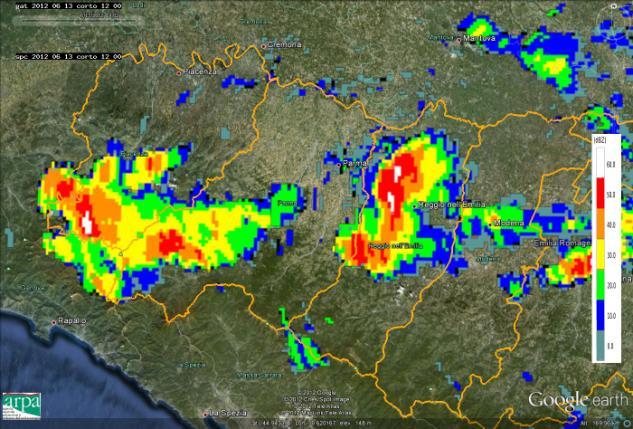 8 - Mappe di riflettività del 13/06/2012 alle 12.15 UTC (sinistra) e alle 13.00 UTC (destra) 3.