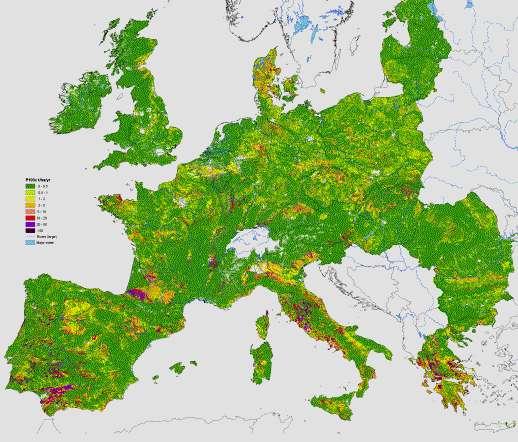 L'erosione in Europa In Europa si stima che 115 milioni di ha (12% della superficie) siano sottoposti ad erosione idrica; mentre l'erosione eolica minaccia 42 milioni di ha.