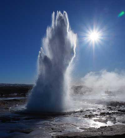 !! In ogni caso, l Islanda è un paese che proprio in inverno presenta un fascino particolare.