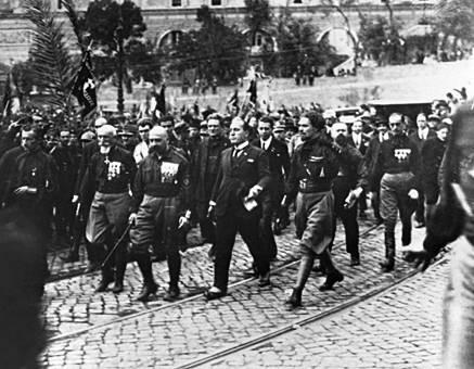 1922, la marcia su Roma Mussolini Primo