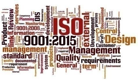 Nel complesso, l innovazione introdotta dalla norma UNI EN ISO 9001:2015, è l essere meno prescrittiva ed avere una minore richiesta di formalità documentale, per dare alle aziende maggiore