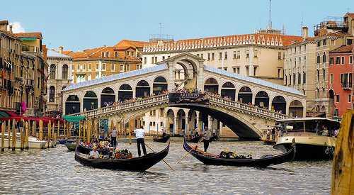 WELCOME TO VENICE VENICE Ristorante Tel: 091-530751 Find us on Facebook: Italian Restaurant