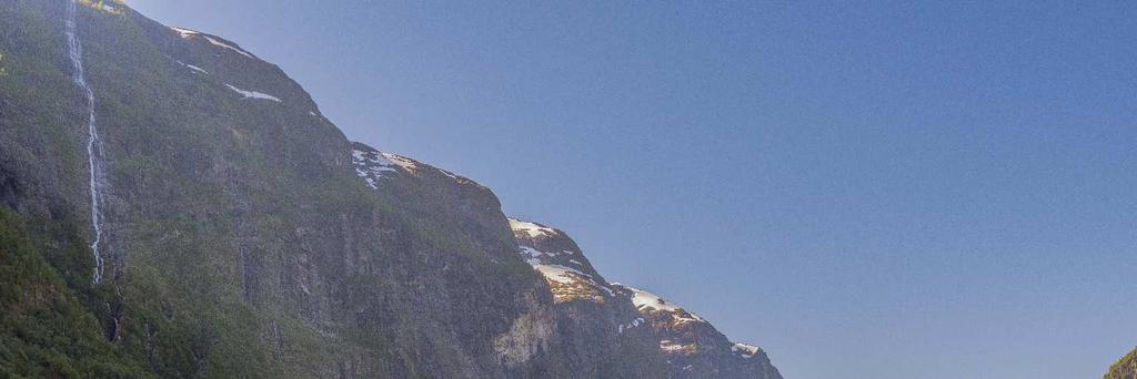 IL MEGLIO DEI FIORDI NORVEGESI 8 giorni / 7 notti I tre grandi fiordi della regione meridionale della Norvegia, il Geirangerfjord dalle pareti a strapiombo ornate di cascate, il Sognefjord il «re dei