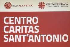 NUOVO CENTRO SANT'ANTONIO I dati del mese di Ottobre 2014: 175 persone hanno fatto un colloquio, tramite le operatrici e volontarie del Centro di Ascolto 75 docce fatte da 29 persone, 28 maschi e 1