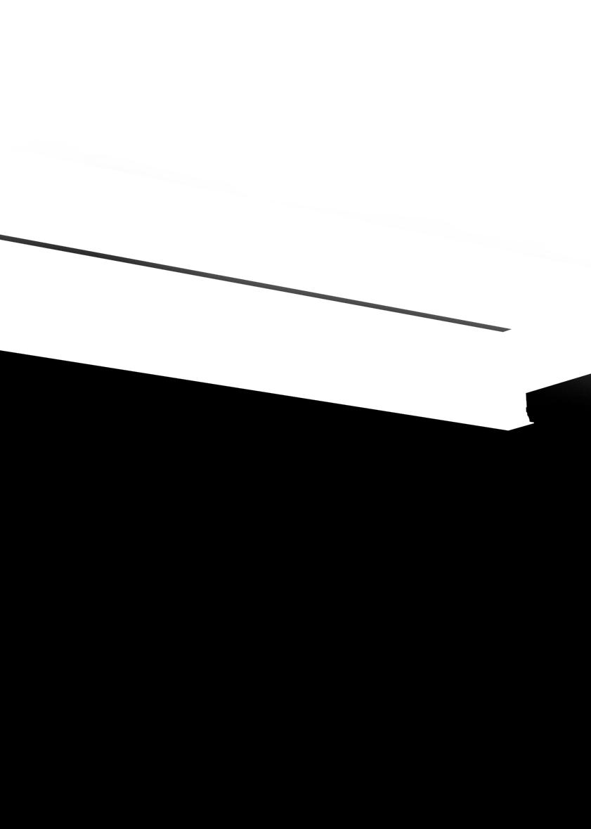 diffusore per ogni esigenza progettuale. DIFFUSORI OPALINO 113,6 cm 34W CRI 80 LUMEN 2.967 34W CRI 90 LUMEN 2.543 169,6 cm 52W CRI 80 LUMEN 4.411 52W CRI 90 LUMEN 3.815 225,6 cm 68W CRI 80 LUMEN 5.