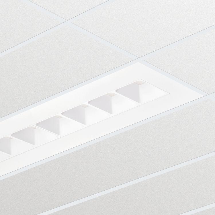 Caratteristiche Tecnologia LED/ottica all'avanguardia Efficacia elevata: 115 lm/w UGR<19 e L65 3000 cd/m2 Scelta di dimensioni e ottiche diverse per adattarsi a diverse applicazioni ed esigenze