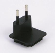 / 5V= con uscita per USB e per spine AC