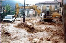 Per completare il quadro del dissesto idrogeologico in Campania, infine, meritano una citazione anche: le ripetute