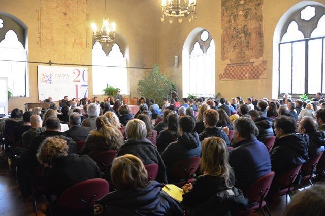 GONEWS 8/2/2017 Giornata della trasparenza: gli studenti hanno votato il servizio di polizia municipale 07 febbraio 2017 16:18 Scuola e Università Pistoia Duecento persone hanno partecipato alla