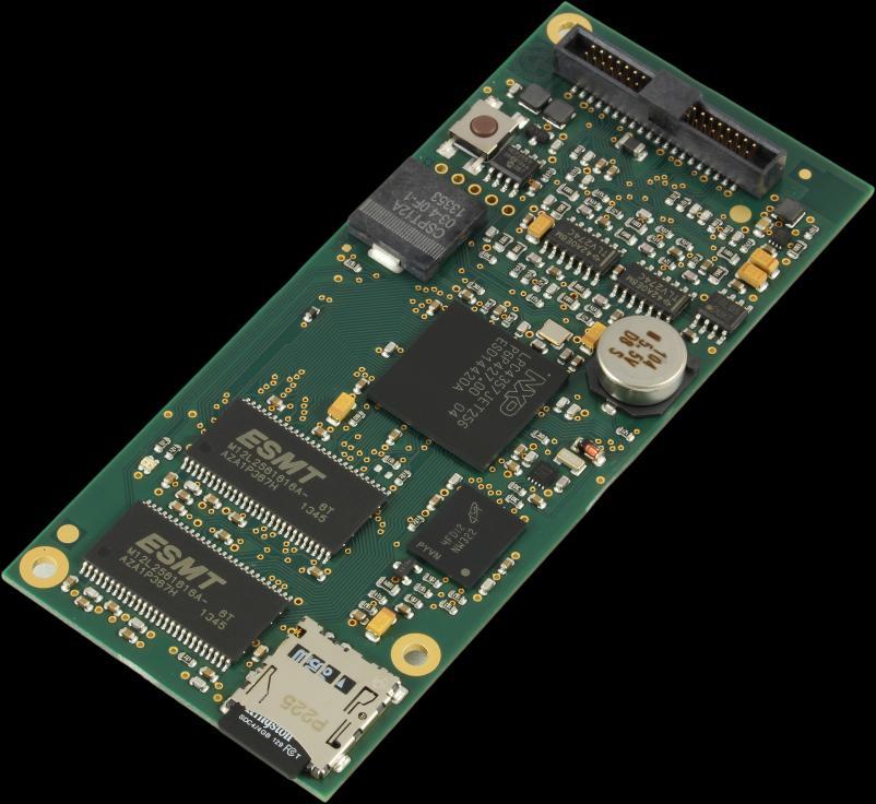 Il modulo processore ha uno slot per micro SD card (compresa nella fornitura) e un tasto di reset.