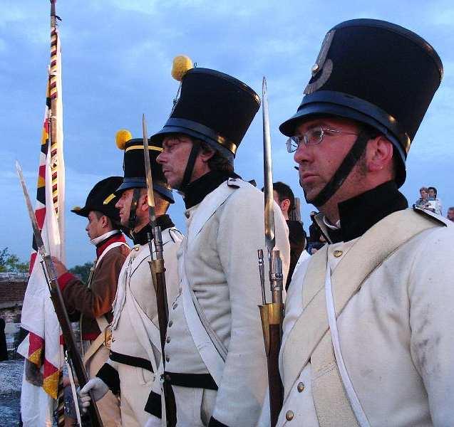 Sabato 26 aprile 2008, ore 18: ricostruzione degli scontri fra truppe francesi e veneziane, con l aiuto di artiglieri austriaci, nella zona di Via Mazzanti,