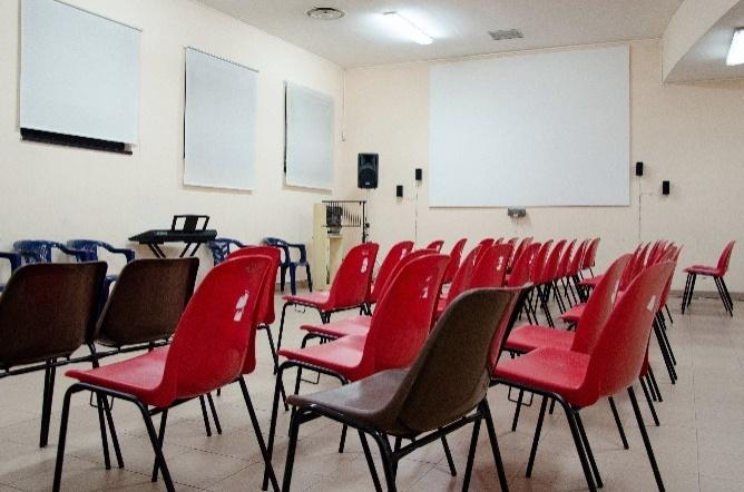 Nello specifico una vasta sala prove ospita le lezioni e le prove di: Coro di Voci Bianche e Coro Giovanile del Teatro