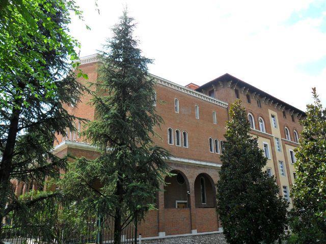 SCUOLA PRIMARIA PARITARIA «SACRA FAMIGLIA» Via Nascimbeni,10-37138 Verona Tel.