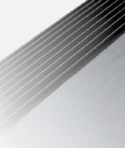 Griglia frontale Stabilizza il funzionamento del ventilatore tangenziale, è fornita di filtro metallico in acciaio inox.