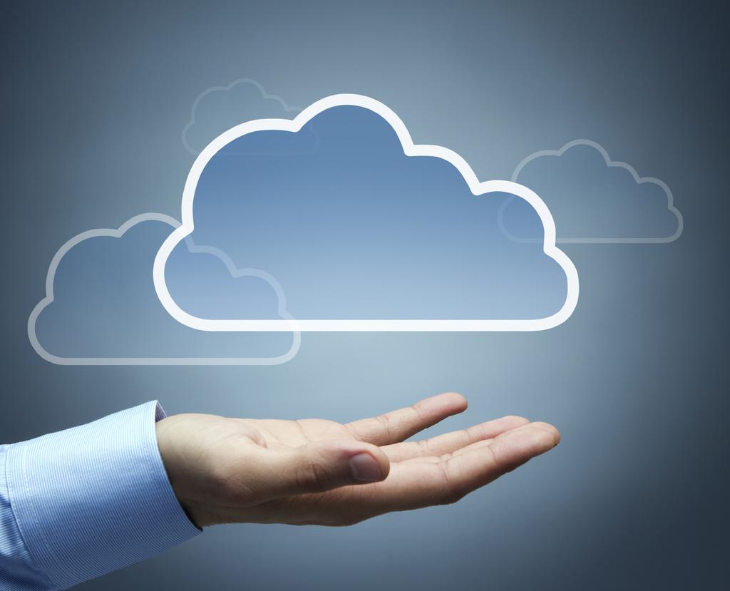 10 11 SERVER cloud PUBBLICI e PRIVATI per la difesa dei dati aziendali, per la conservazione