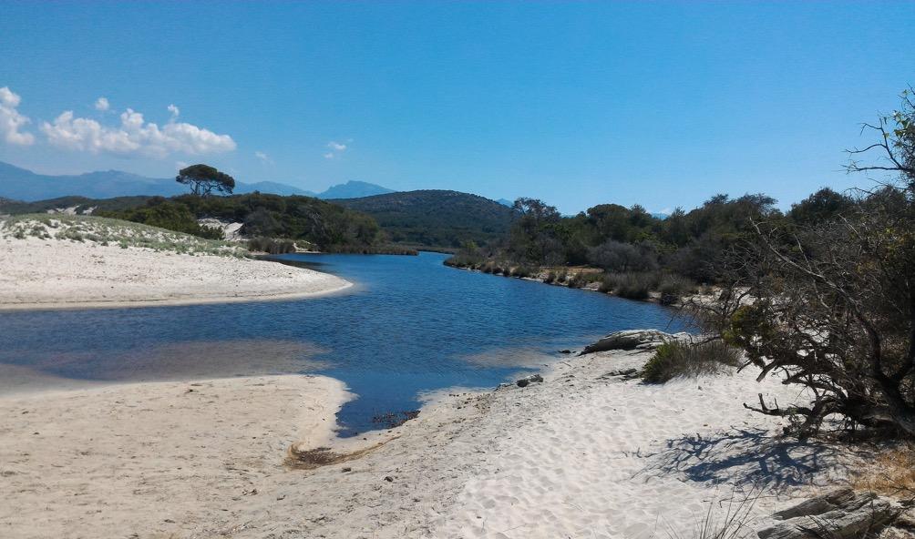 14 luglio sabato Dopo la robusta colazione gustata fronte mare affronteremo un tratto di offroad, a tratti frizzante, metteremo un po di pepe ai nostri piloti.