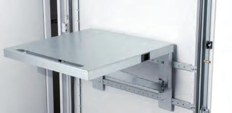 Ripiano di lavoro Drawing desk Realizzato in lamiera d acciaio spessore 15/10, viene fissato direttamente al telaio di rinforzo della porta e garantisce una solida superficie di appoggio.
