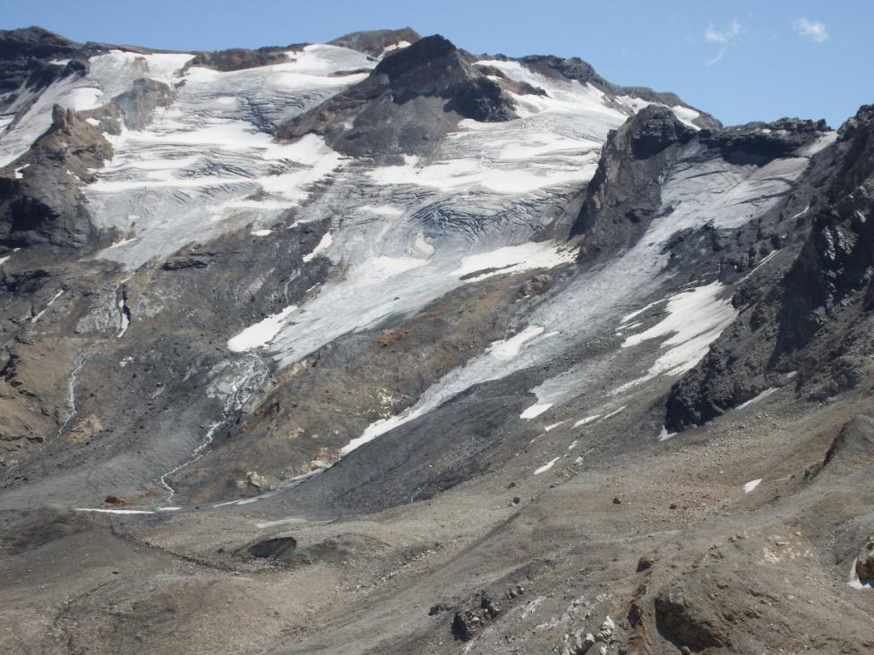 VALLE DI RHÊMES Ghiacciaio del Fond Orientale -49,25 m (2016-2017) Operatori: Stefano BORNEY, Fabrizio POLLICINI.