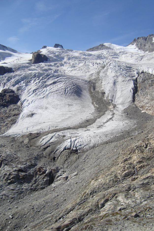 VALLE DI COGNE Ghiacciaio della Tribolazione -4 m (2016) da ramo sinistro Ramo destro e ramo centrale Ramo sinistro foto Valerio Bertoglio 7 settembre 2016 foto Piero