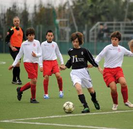 Attività tecnico sportiva Il Camp prevede attività tecniche e di approfondimento del gioco del calcio, guidati dagli allenatori della Società Affiliata e con la presenza di allenatori e