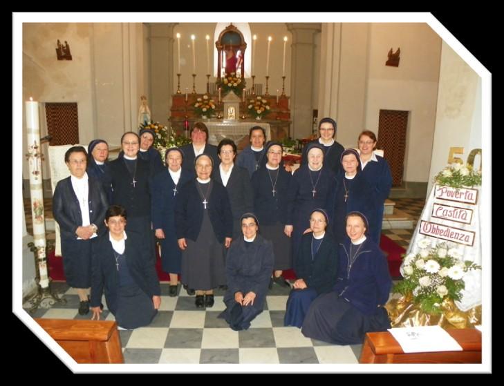 L ultimo giorno del triduo l abbiamo vissuto molto intensivamente. La mattina sono venuti i ragazzi della scuola per visitare la mostra missionaria. Subito dopo con sr.