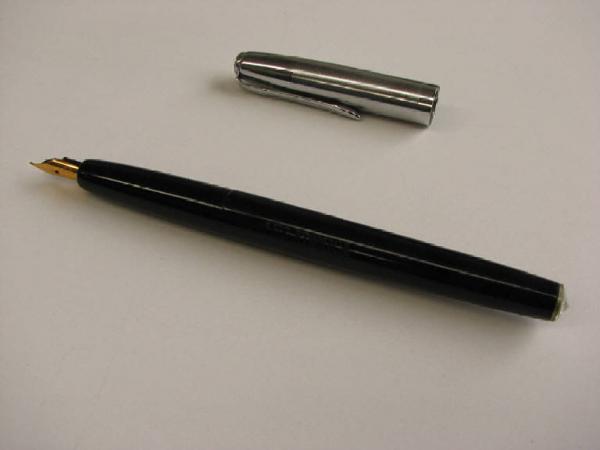 Penna stilografica a serbatoio/ a cartuccia L.U.S. Link risorsa: http://www.lombardiabeniculturali.