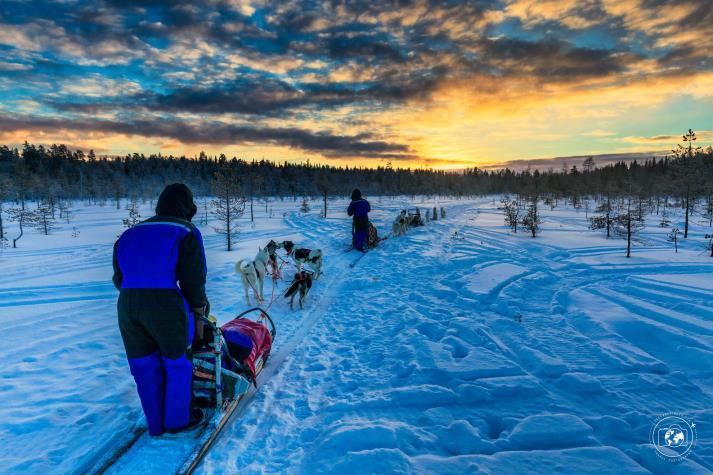 Successivamente, percorreremo a piedi il tratto di strada che porta alle rapide di Kukkola.