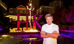 Celebrity chef Gordon Ramsay s ha aperto Hell s Kitchen presso Caesars Palace (ha