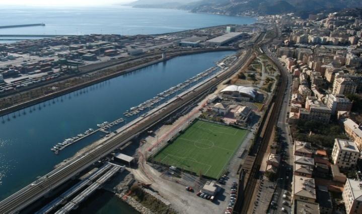 delegazione della città di Genova il cui litorale è stato devastato.