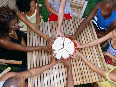 operatori che si occupano di tematiche trasversali di sviluppo, inclusi organismi