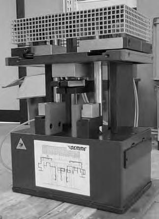 Lavorazioni punzonatrice Machining punching machine - Lavorazioni per monoblocco - Machining for monobloc 700.