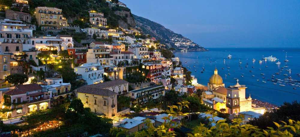 Ocean Yachting è lieto di proporre una crociera alla cabina (in condivisione con altre persone) in caicco nella bellissima Costiera Amalfitana, bomboniera che tutto il modo ci invidia.