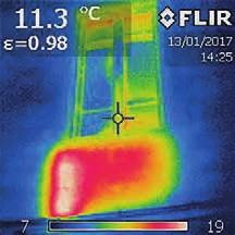 Nella palestra e nel cortile esterno ad essa si suggerisce la sostituzione delle lampede esistenti con tipologia a led ad alta efficienza ed analogo