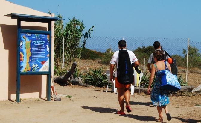 Durante la stagione estiva 2009 l Area Marina Protetta di Tavolara Punta Coda Cavallo ha promosso delle attività di educazione e sensibilizzazione ambientale incentrate in particolare sul tema dell