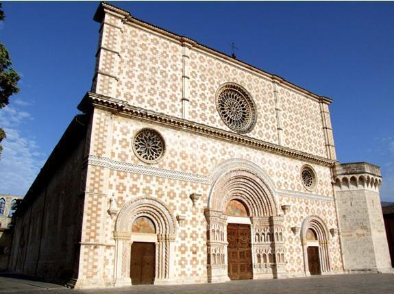 La Basilica di Collemaggio Obiettivi Obiettivi: garantire un livello di