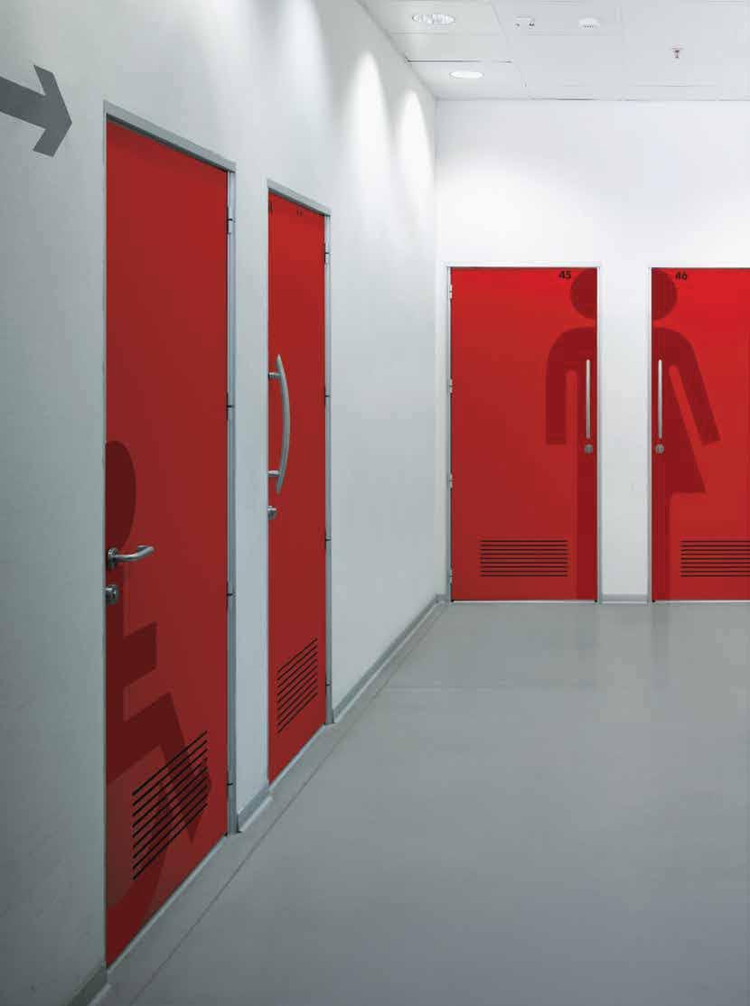 PORTE / DOORS SIPARIO PORTE A COMPASSO IN C-HPL / SINGLE DOORS IN C-HPL In ambienti dove è importante arredare bene gli spazi in maniera funzionale ed efficiente, come le aree bagno e spogliatoio di