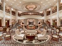 l'hotel St. Regis Moscow Nikolskaya vanta il WiFi gratuito e sistemazioni con servizio di maggiordomo personalizzato St.