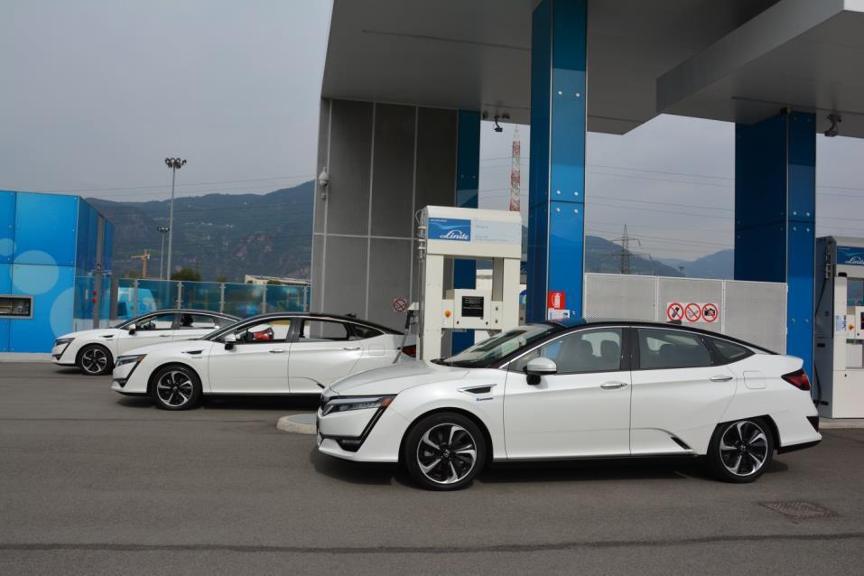 Le vetture a idrogeno: modelli attuali HONDA CLARITY: In vendita in Giappone,
