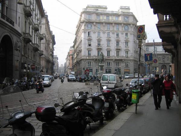 Palazzo Via S. Margherita 6 Milano (MI) Link risorsa: http://www.lombardiabeniculturali.
