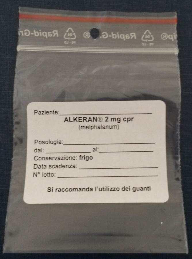 La dispensazione frazionata Avviene in sacchetti «minigripp» o in flaconcini Viene consegnato al paziente un opuscolo informativo (IOSI e/o se disponibile