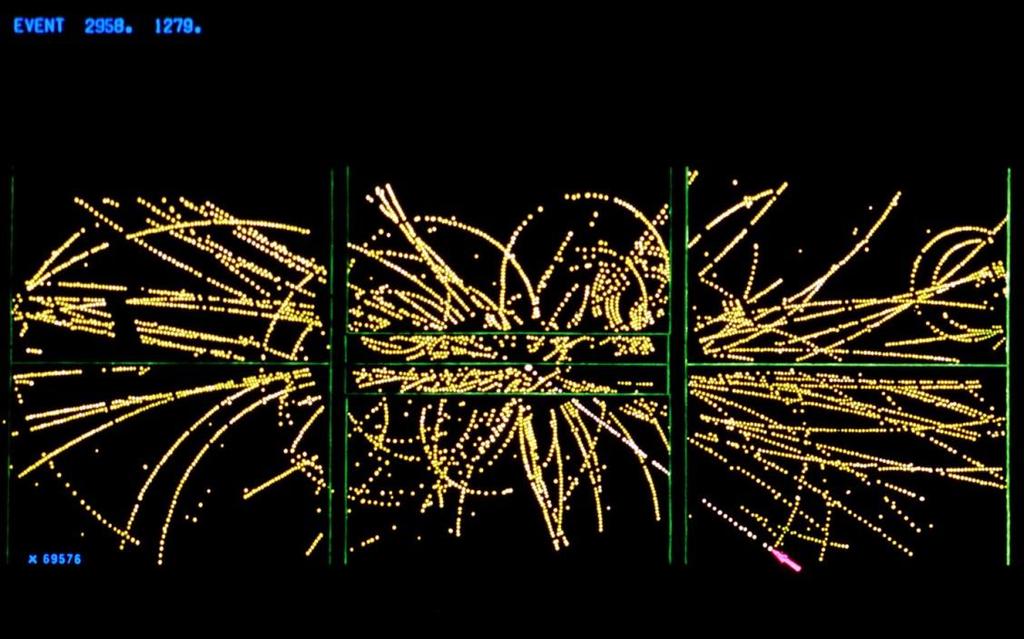 Scoperta dei bosoni e Z a SppS Sei eventi consistenti con la produzione di un bosone nel canale di decadimento elettrone-neutrino: Elettrone con elevato