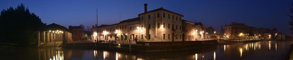 UNIVERSITÀ IUAV DI VENEZIA Dipartimento di Progettazione e Pianificazione in Ambienti Complessi Corso di laurea in Architettura e Innovazione Tesi di laurea magistrale Illuminazione urbana e