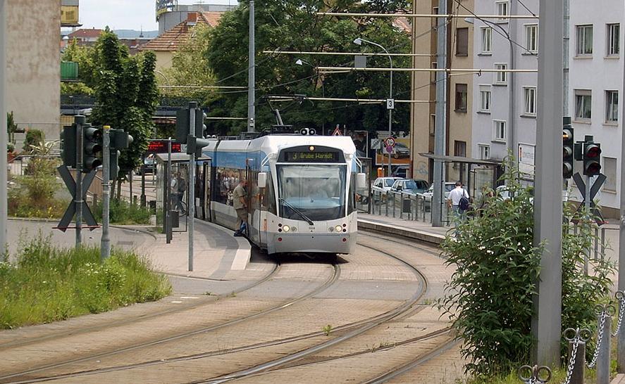 Il tram-treno in Europa oggi Saarbrücken 1997 Da Saarbrücken centro a Sarreguemines (relazione transfrontaliera!).